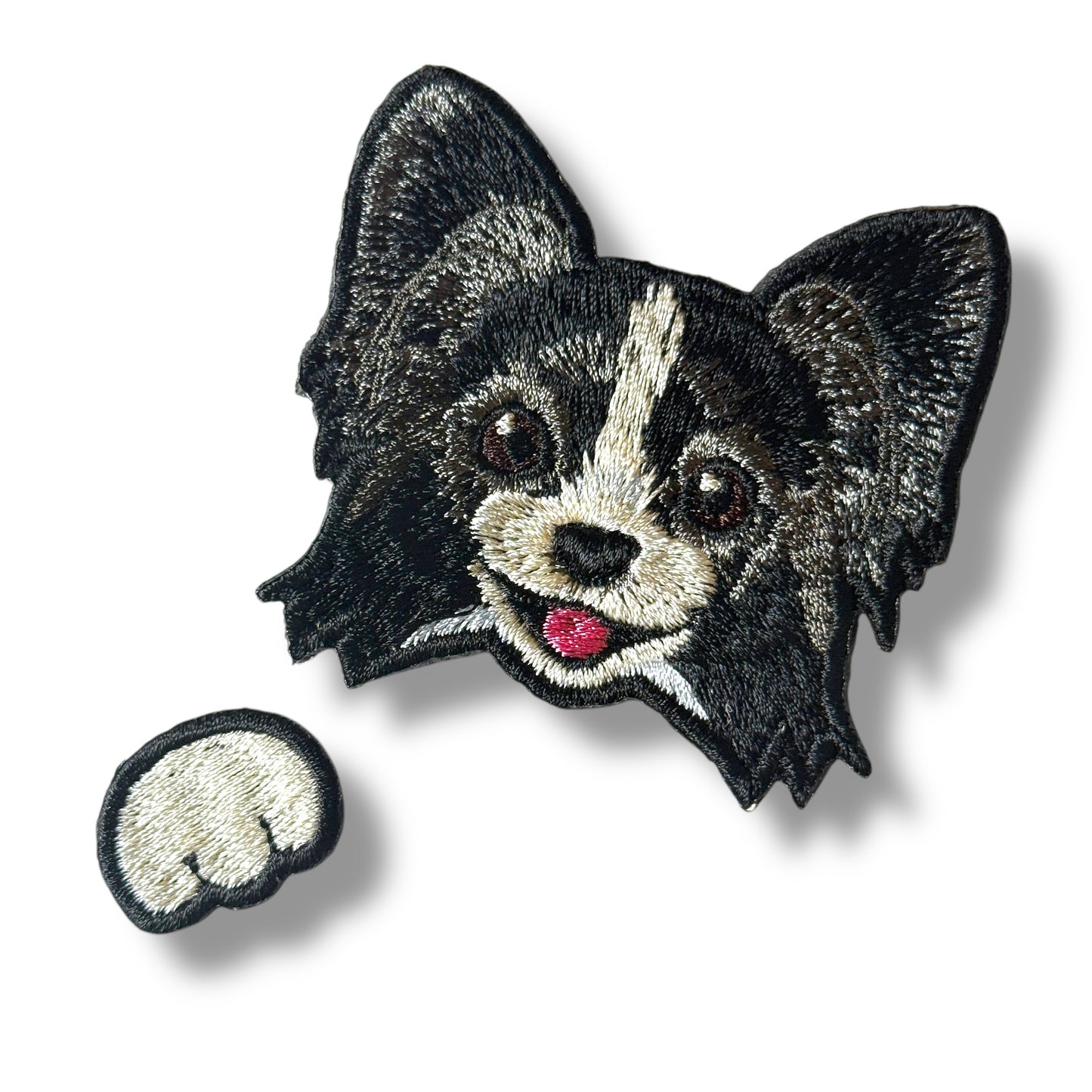 パピヨンの刺繍ワッペン
