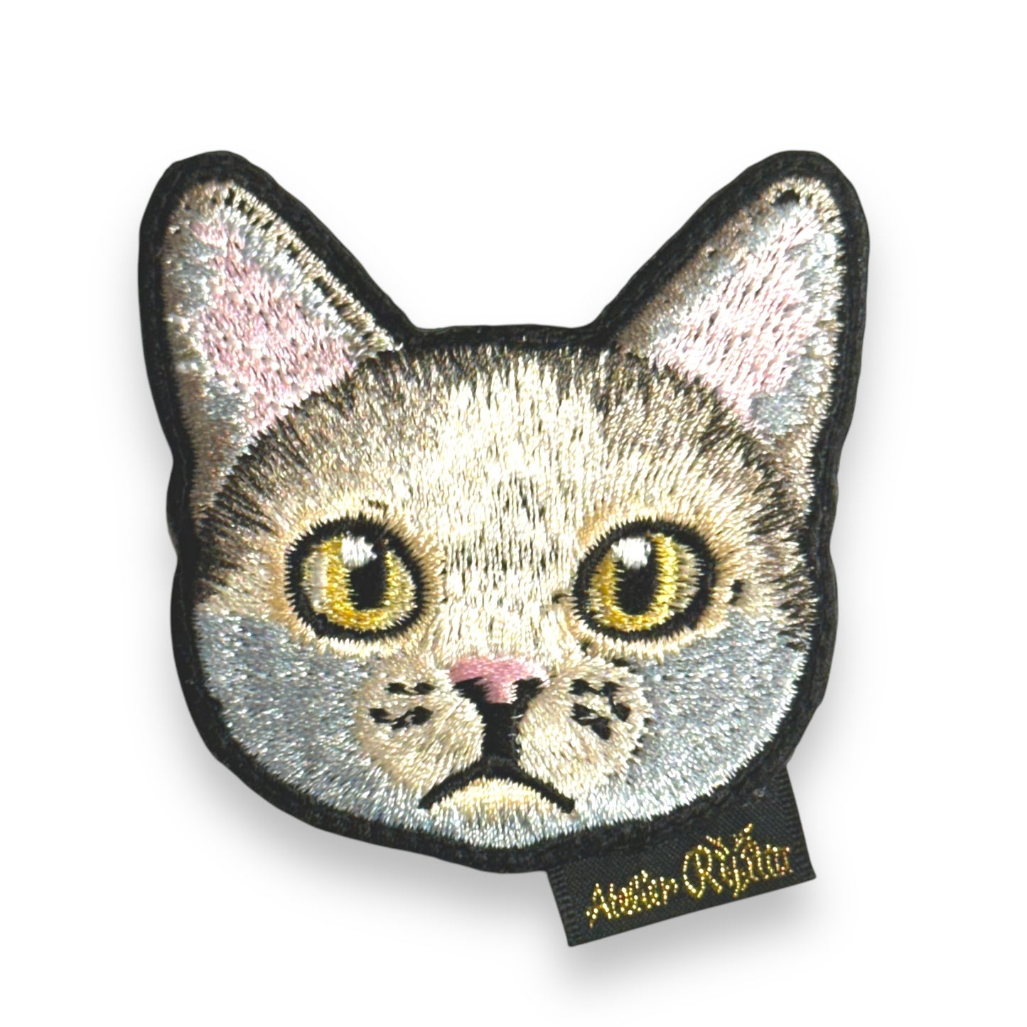 サバシロネコの刺繍ワッペン