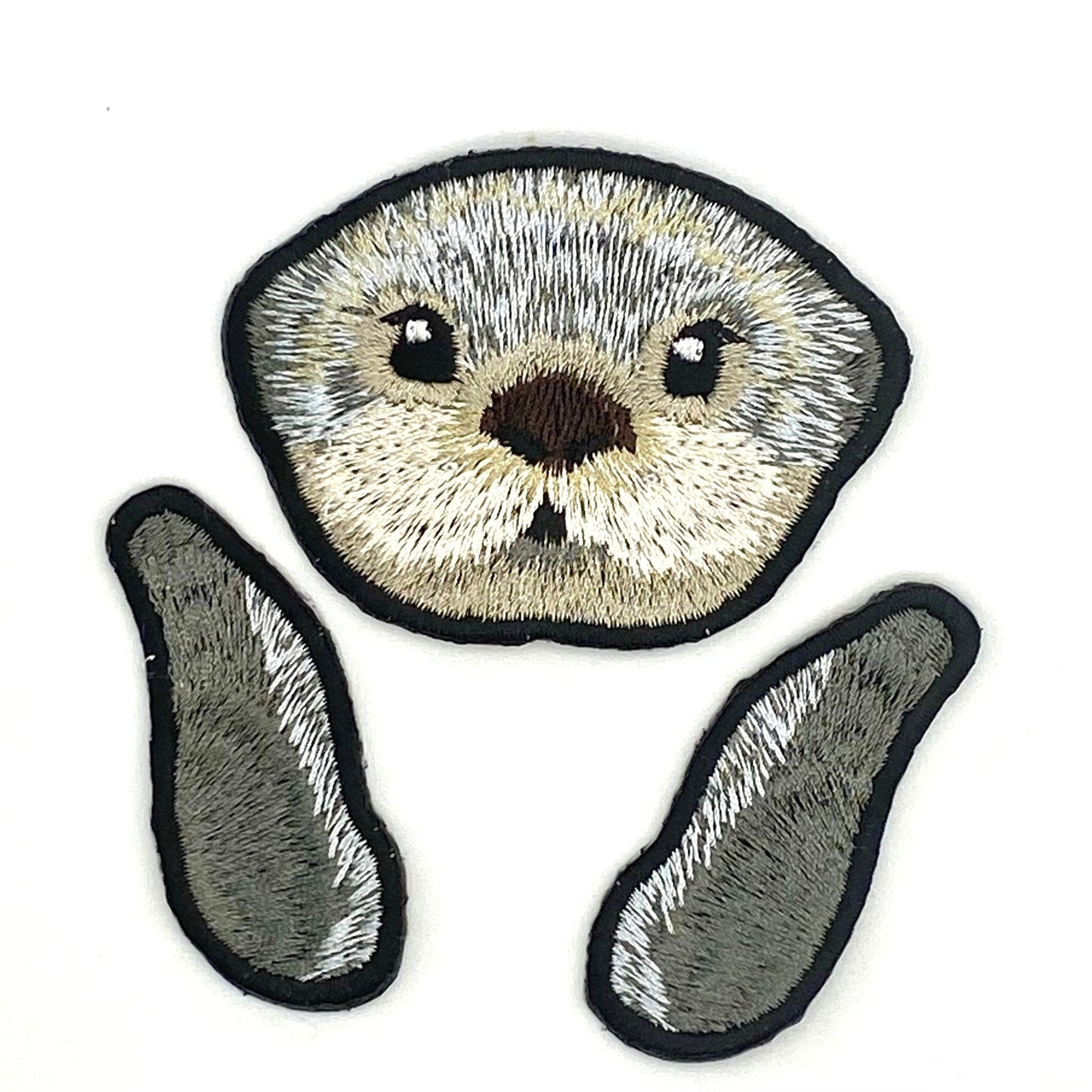 ラッコの刺繍ワッペン