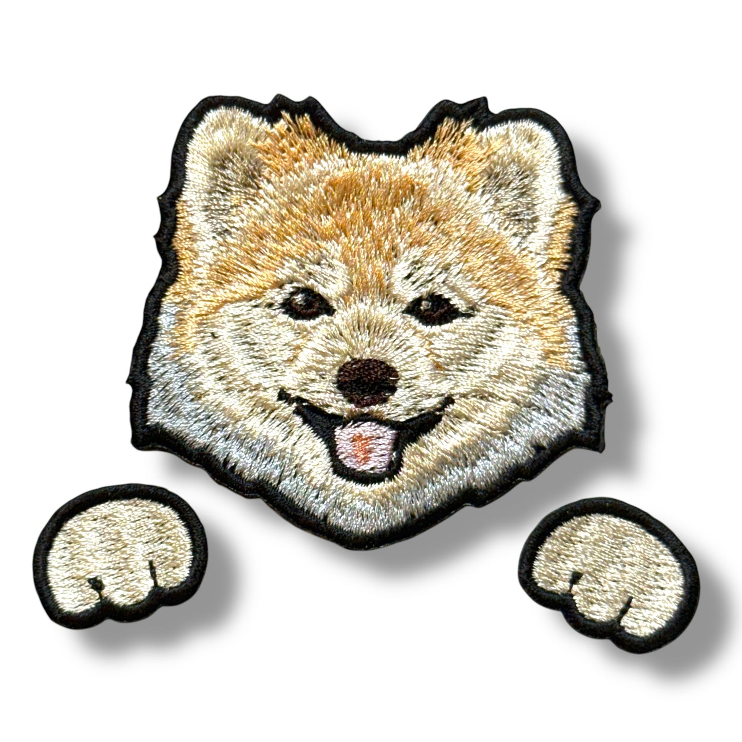 秋田犬の刺繍ワッペン