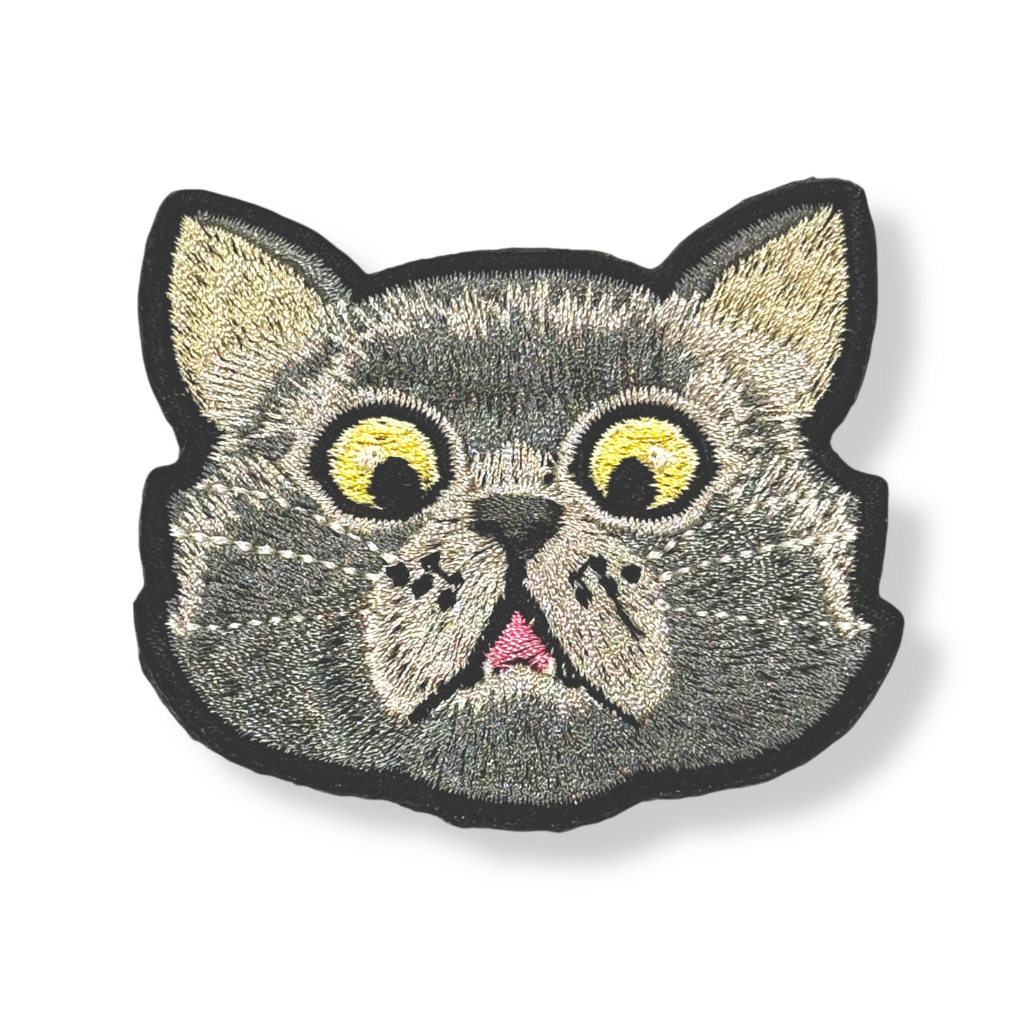 びっくりにゃんこの刺繍ワッペン
