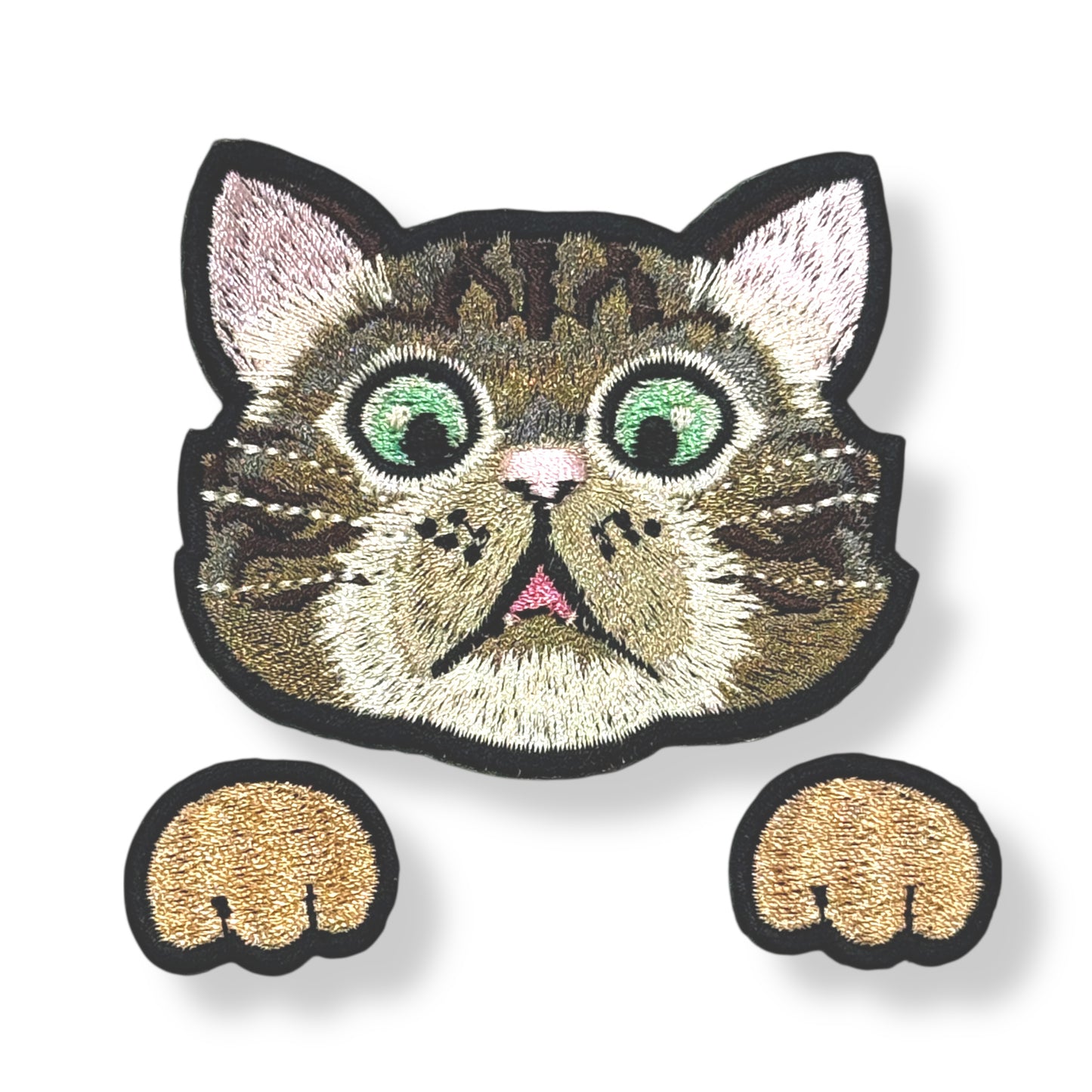 びっくりにゃんこの刺繍ワッペン