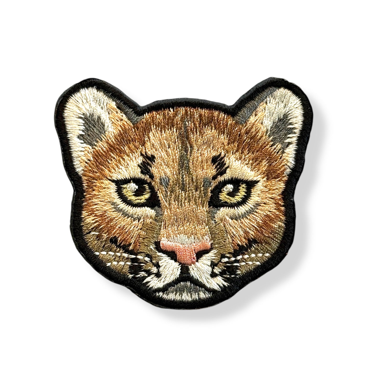 ピューマの刺繍ワッペン