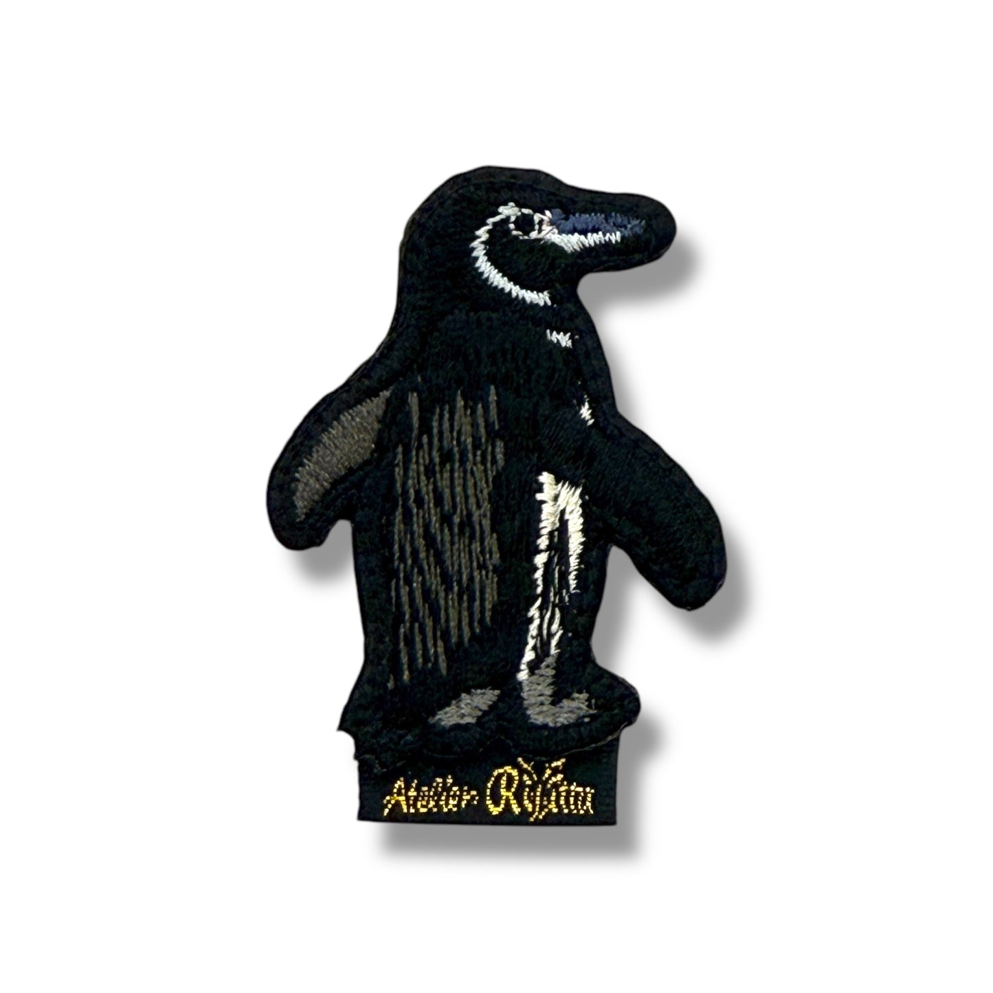 ガラパゴスペンギンの刺繍ワッペン