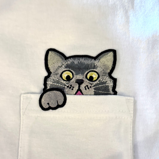 びっくりにゃんこのビッグシルエットTシャツ(ホワイト)