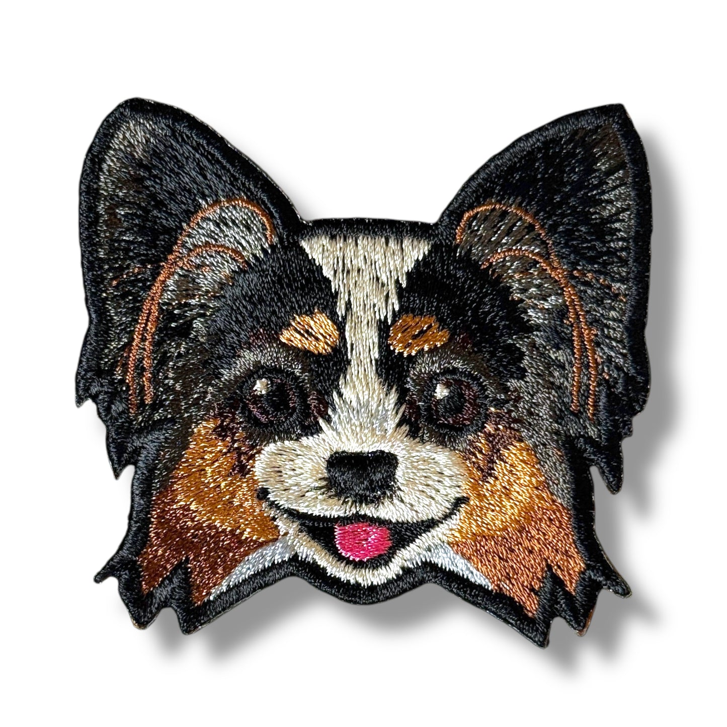 パピヨンの刺繍ワッペン