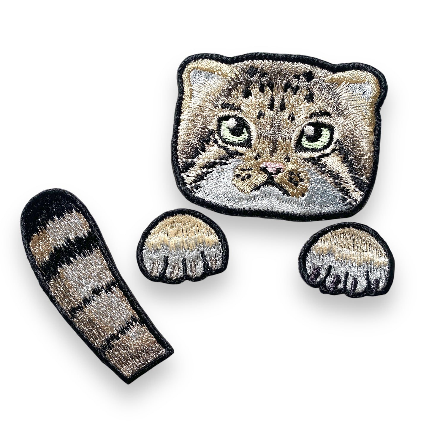 マヌルネコの刺繍ワッペン