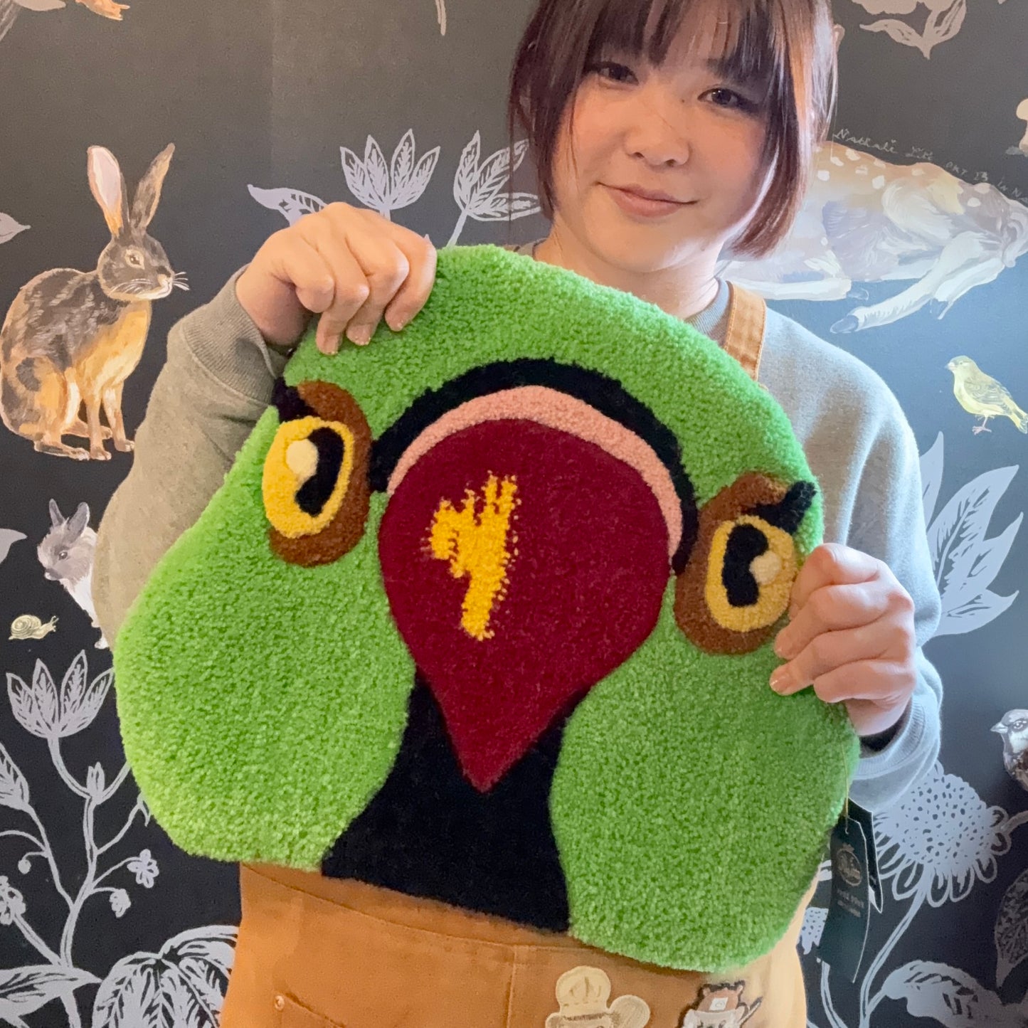 ワカケホンセイインコのタフティングラグ