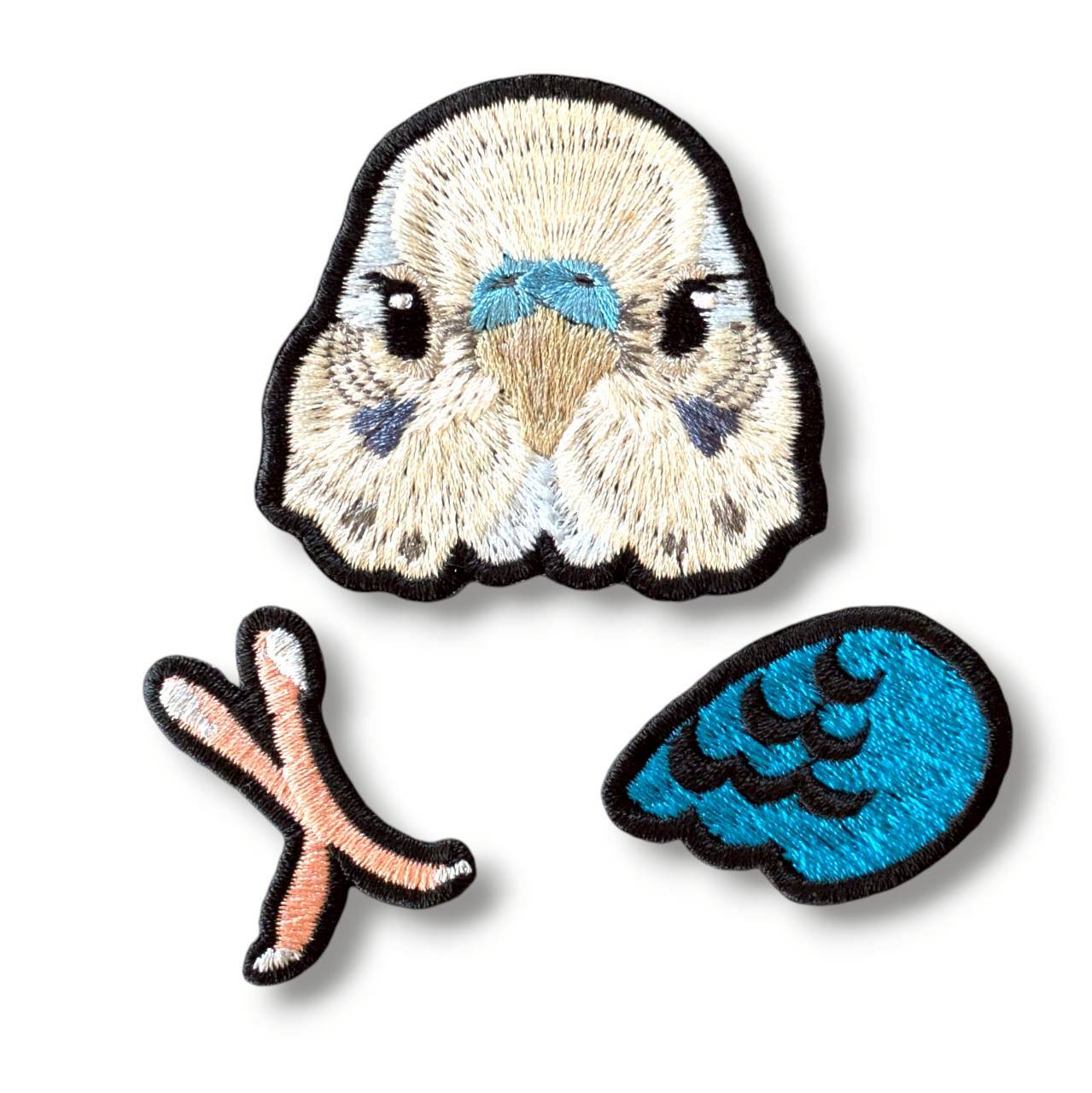 セキセイインコの証明写真刺繍ワッペン（ホワイト♂）
