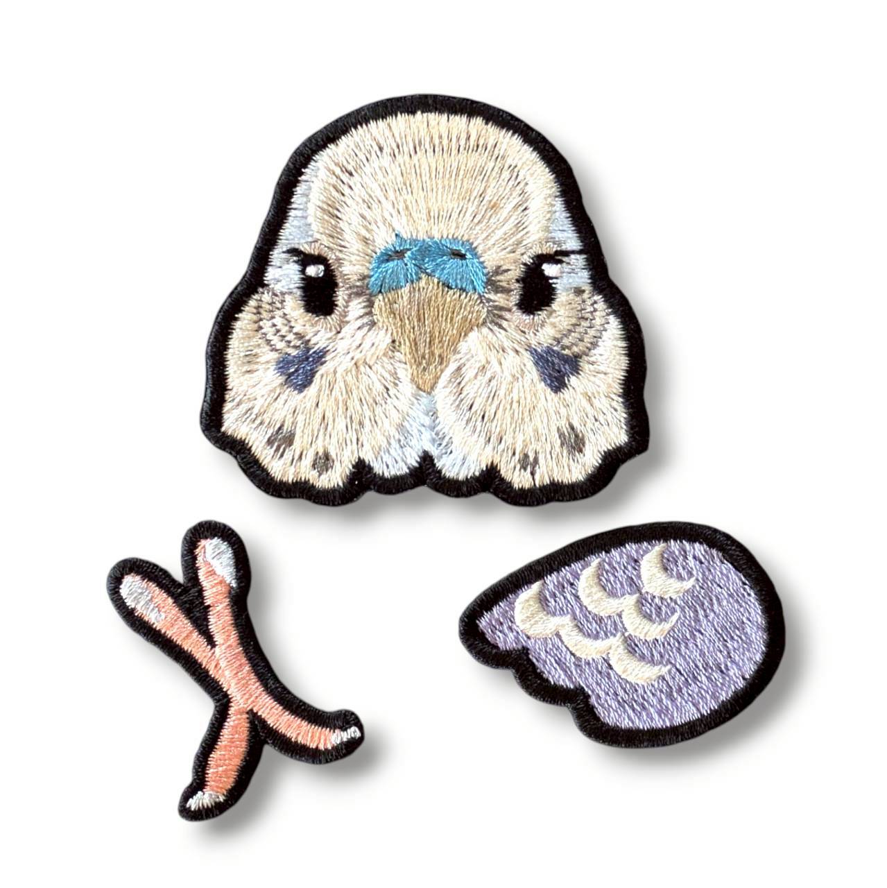 セキセイインコの証明写真刺繍ワッペン（ホワイト♂）