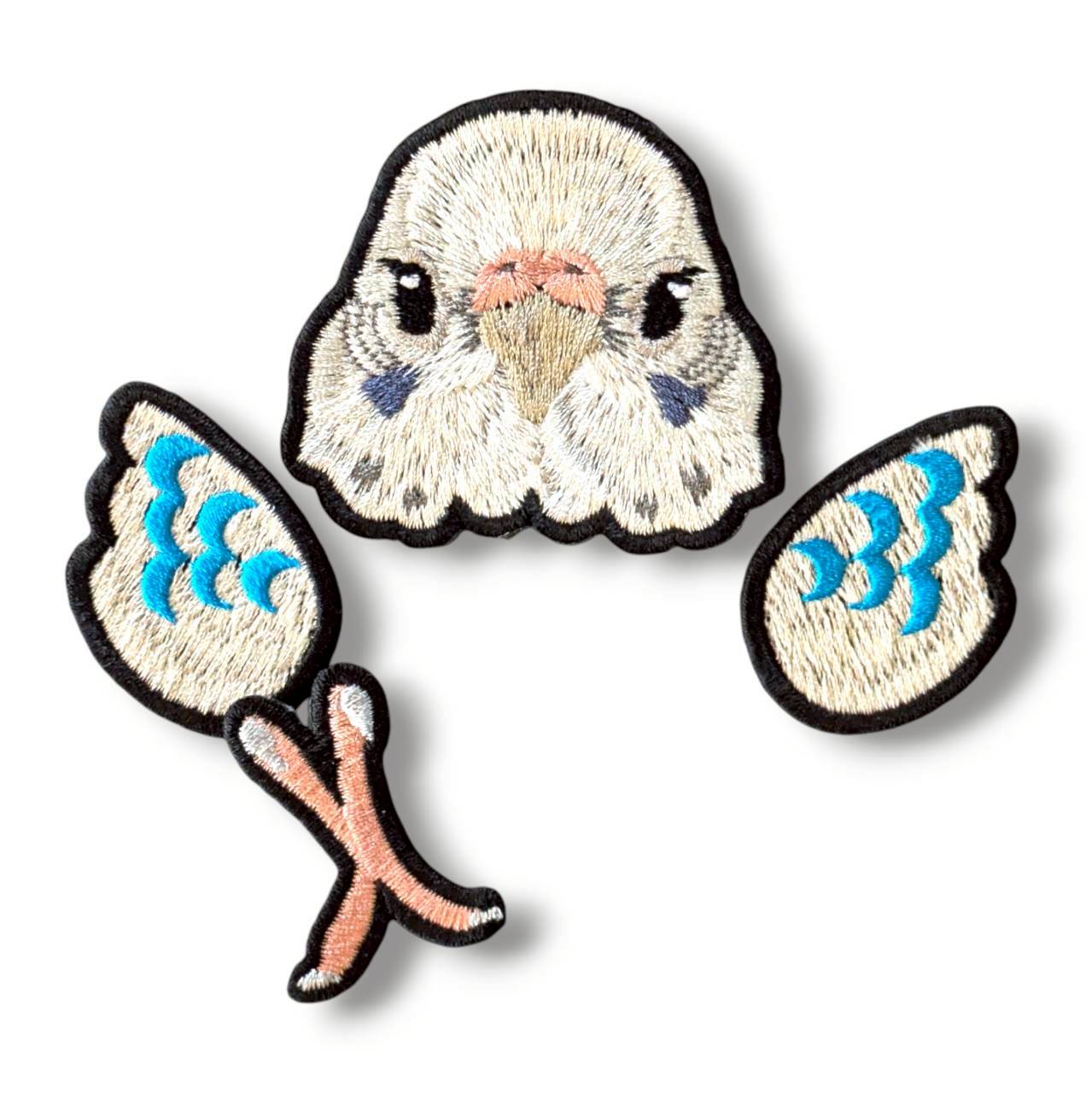 セキセイインコの証明写真刺繍ワッペン（ホワイト♀）
