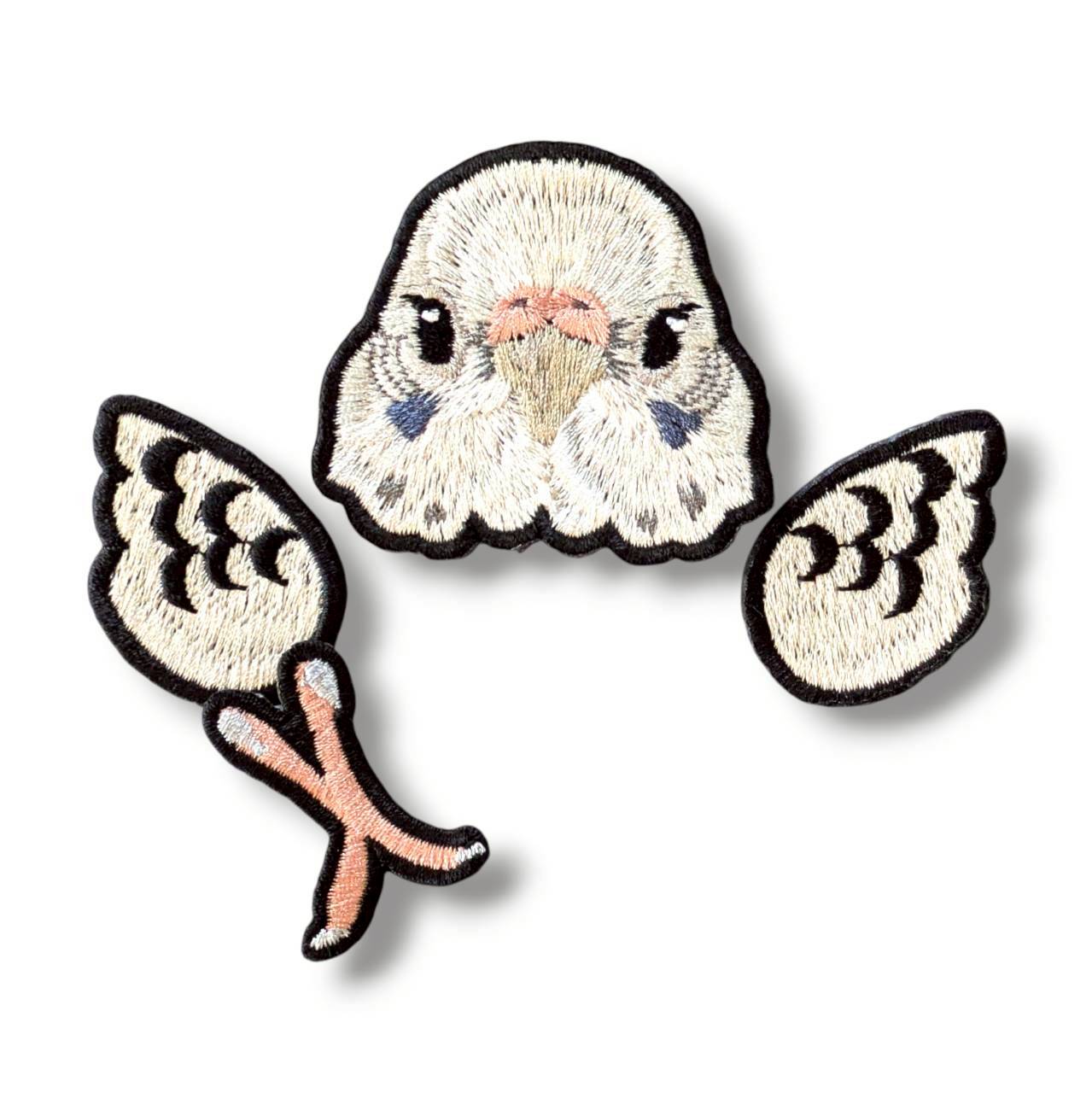セキセイインコの証明写真刺繍ワッペン（ホワイト♀）