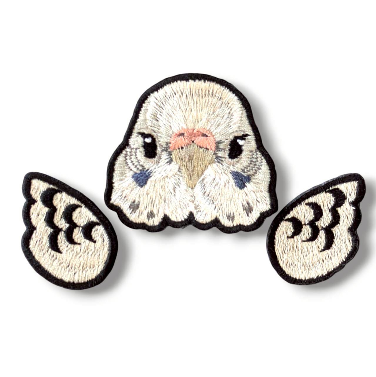 セキセイインコの証明写真刺繍ワッペン（ホワイト♀）