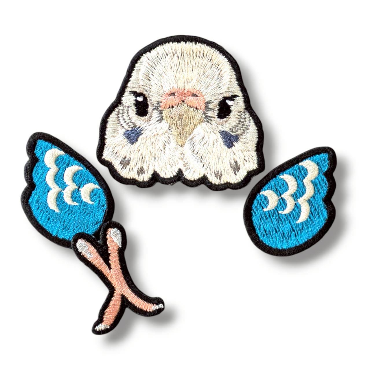 セキセイインコの証明写真刺繍ワッペン（ホワイト♀）