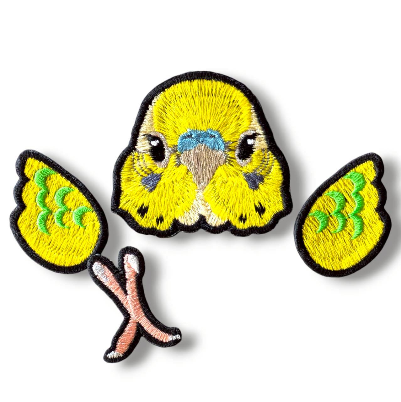 セキセイインコの証明写真刺繍ワッペン（イエロー♂）