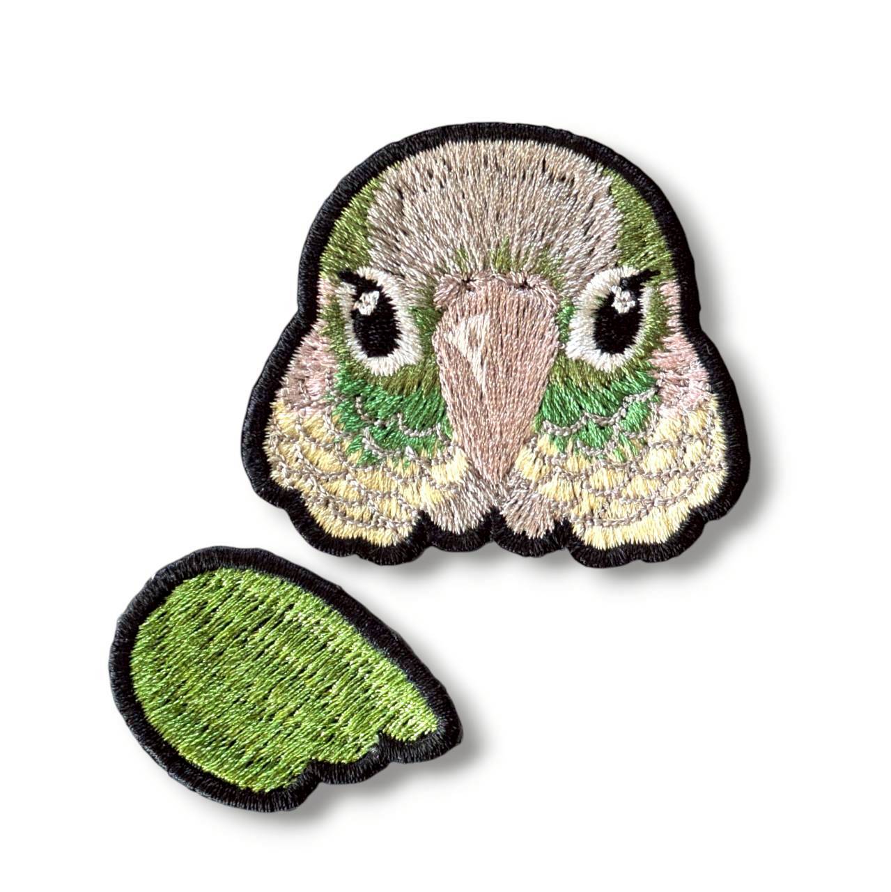 ウロコインコの証明写真刺繍ワッペン