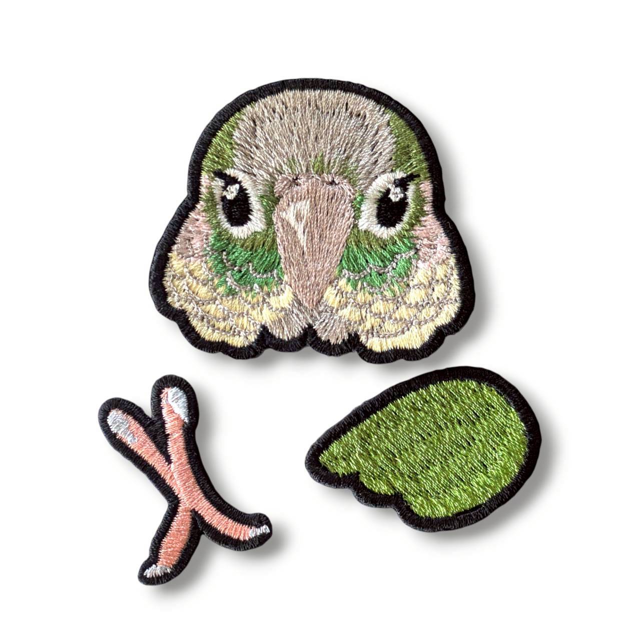 ウロコインコの証明写真刺繍ワッペン