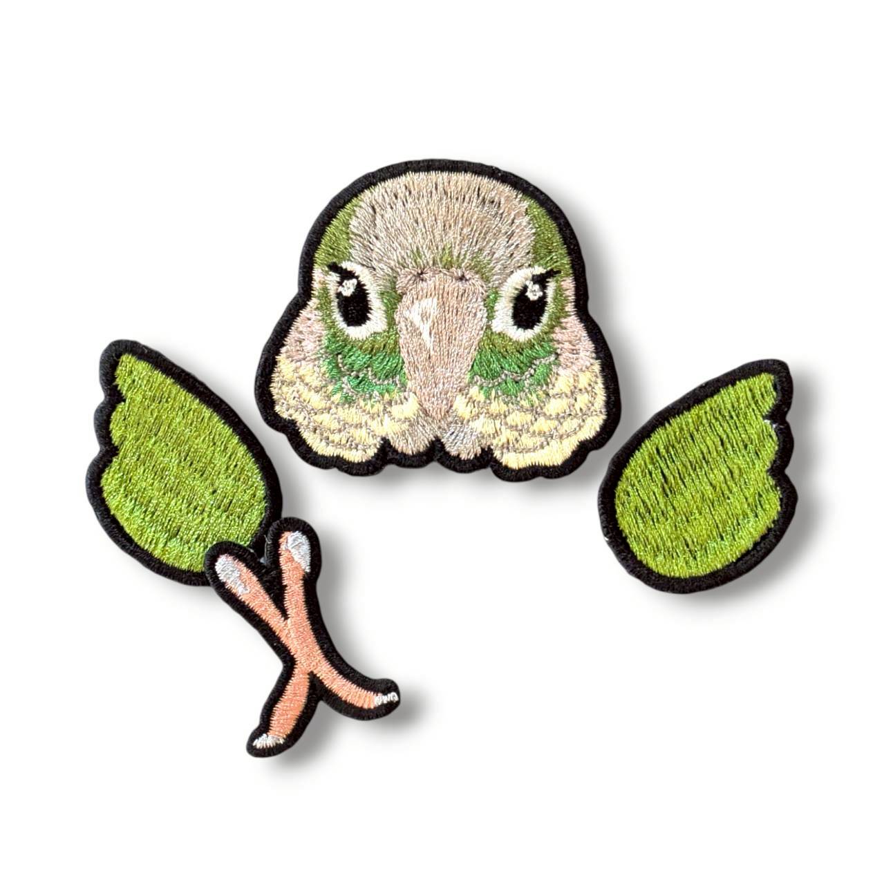 ウロコインコの証明写真刺繍ワッペン