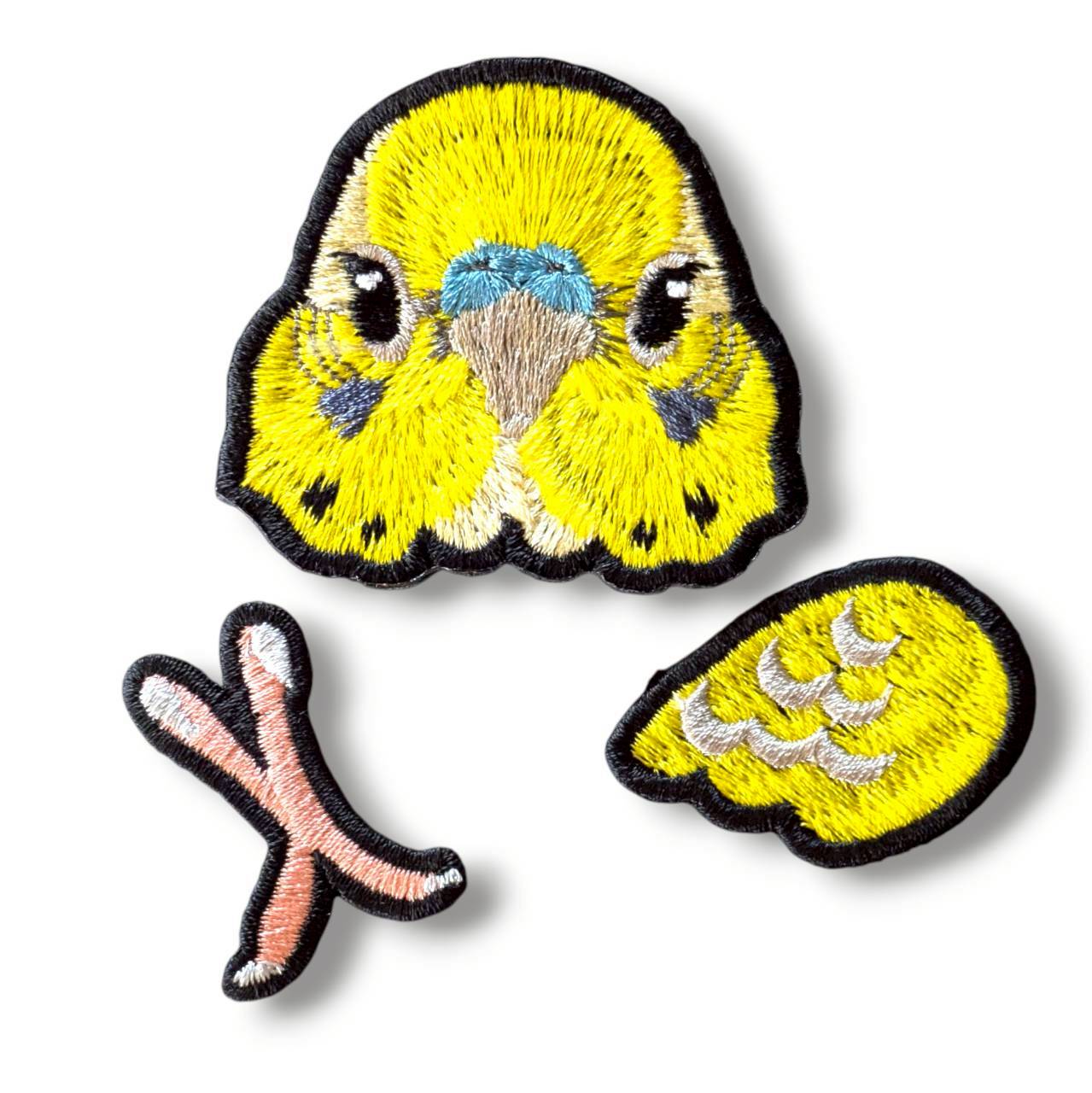 セキセイインコの証明写真刺繍ワッペン（イエロー♂）