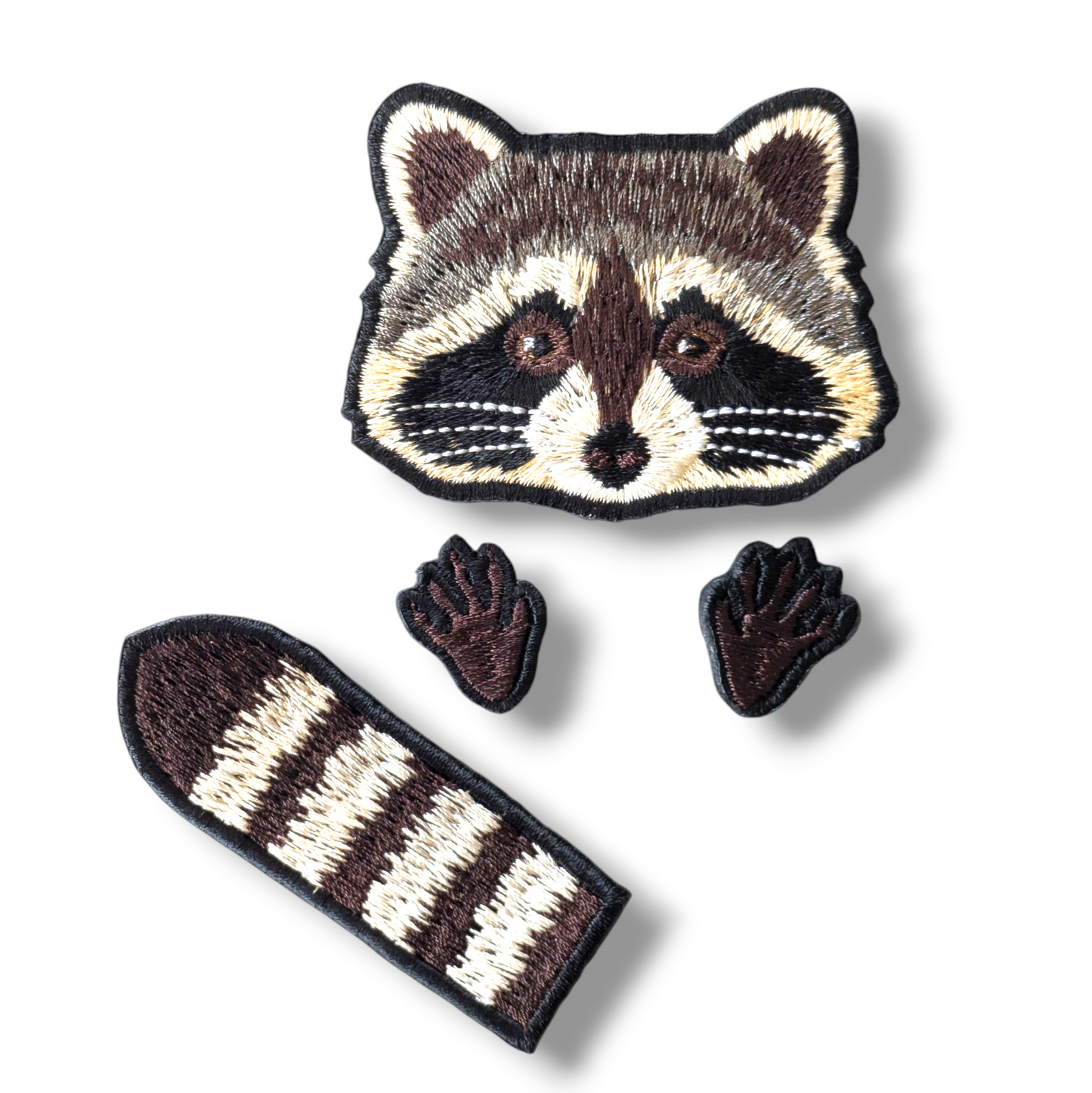 アライグマの刺繍ワッペン